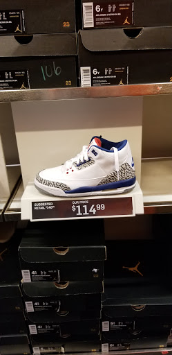 Clothing Store «Nike Factory Store», reviews and photos, 7000 Arundel Mills Cir #372, Hanover, MD 21076, USA