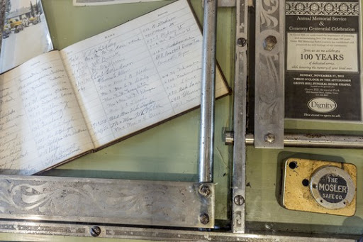 Funeral Home «Grove Hill Funeral Home and Memorial Park», reviews and photos, 4118 Samuell Blvd, Dallas, TX 75228, USA