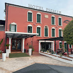 Photo n°1 de l'avis de Nigel.e fait le 09/04/2024 à 12:32 sur le  Hotel Villa Pigalle à Belvedere