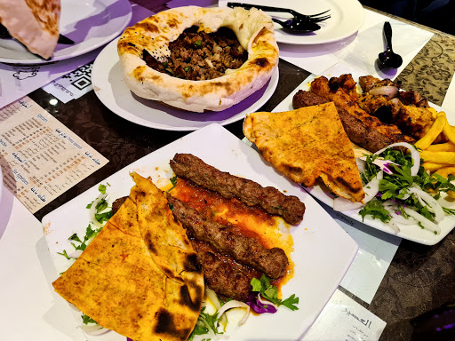 مطعم بوابة دمشق 