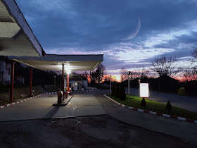 Бензиностанция ИССА ОЙЛ Gas Station ISSA OIL
