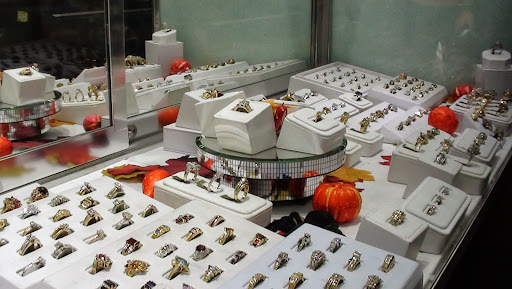 Pawn Shop «Able Pawn Shop», reviews and photos, 1532 Belvidere St, Waukegan, IL 60085, USA