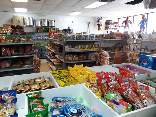 Mexican Grocery Store «Las Penas Mexican Grocery & Restaurant», reviews and photos, 215 Byers Rd, Miamisburg, OH 45342, USA