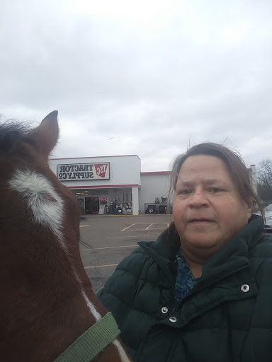 Home Improvement Store «Tractor Supply Co.», reviews and photos, 240 Bluebell Dr NW, New Philadelphia, OH 44663, USA