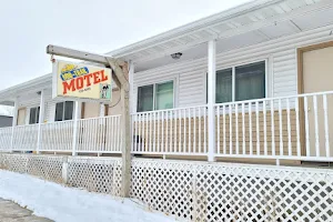 Mid-Trail Motel image