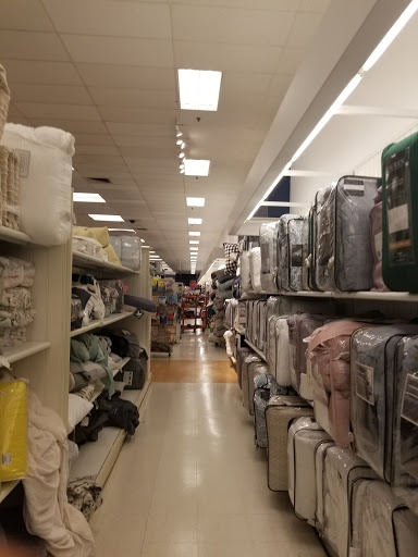 Department Store «Marshalls», reviews and photos, 1 Ronson Rd, Iselin, NJ 08830, USA