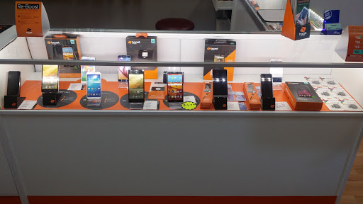 Electronics Repair Shop «Boost Mobile By Smile Wireless 2», reviews and photos, 5442 Central Florida Pkwy, Orlando, FL 32821, USA