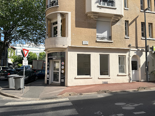 Auto-École Du Centre Issy à Issy-les-Moulineaux, Hauts-de-Seine