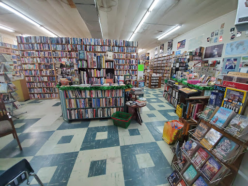 Used Book Store «Paperbacks Plus», reviews and photos, 108 E Davis St, Mesquite, TX 75149, USA