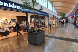 Ninia Shopping Center image