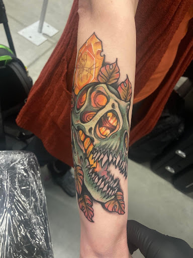 Explore belly button tattoo ideas, creative tattoo ideas in Findlay, available at Tattoos by Brayden