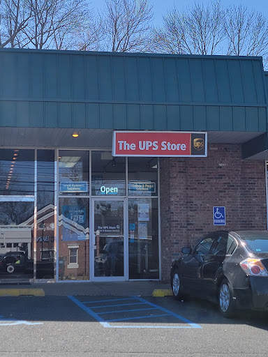 Shipping and Mailing Service «The UPS Store», reviews and photos, 235 Main St, Madison, NJ 07940, USA