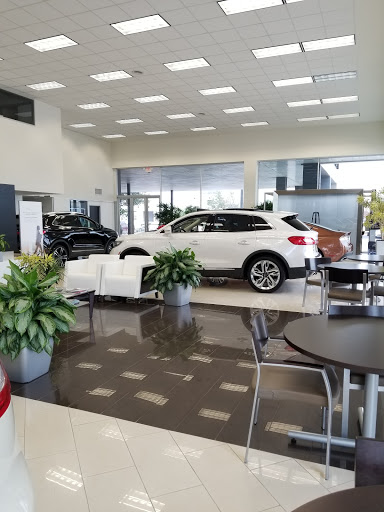 Lincoln Mercury Dealer «West Point Lincoln», reviews and photos, 11666 Katy Fwy, Houston, TX 77043, USA