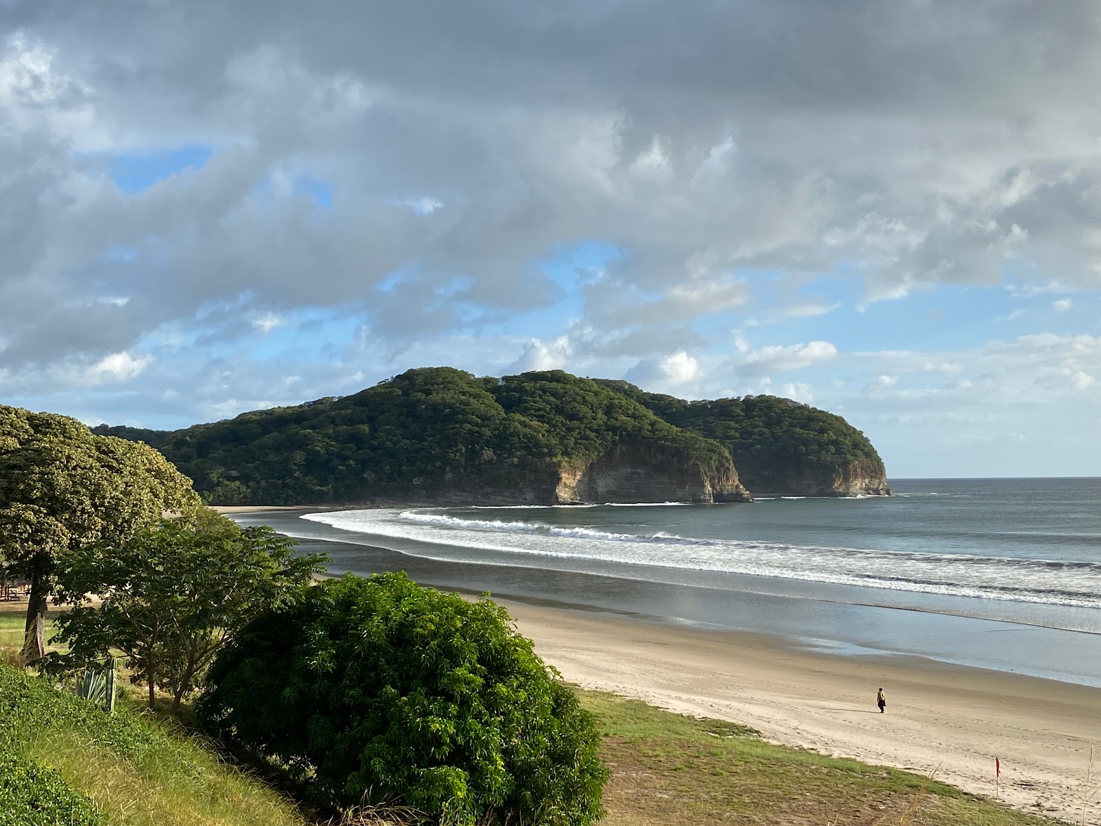 Foto av Manzanillo Stranden och dess vackra landskap