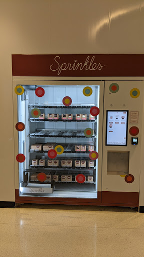 Shopping Mall «Beverly Center», reviews and photos, 8500 Beverly Blvd, Los Angeles, CA 90048, USA