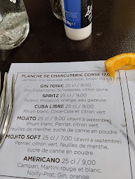 Photo n°2 de Restaurant Pétrarque et Laure à Fontaine-de-Vaucluse ()