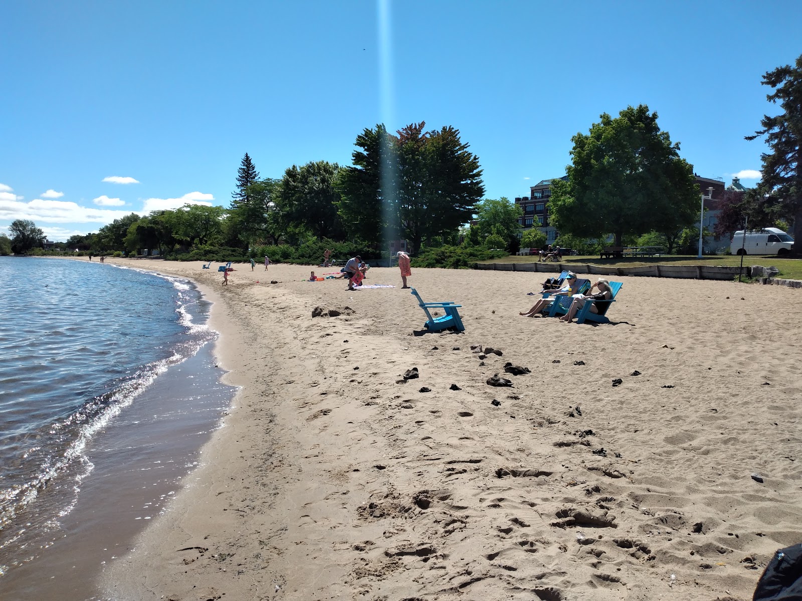 Fotografija Clinch Park Beach z svetel pesek površino