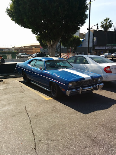 Auto Parts Store «Pep Boys Auto Parts & Service», reviews and photos, 6125 Hollywood Blvd, Hollywood, CA 90028, USA