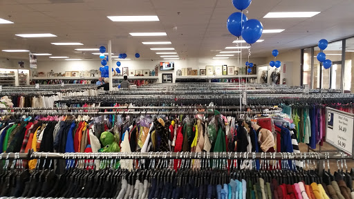 Thrift Store «Goodwill Retail Store & Donation Center», reviews and photos, 1560 Newbury Rd #5, Newbury Park, CA 91320, USA