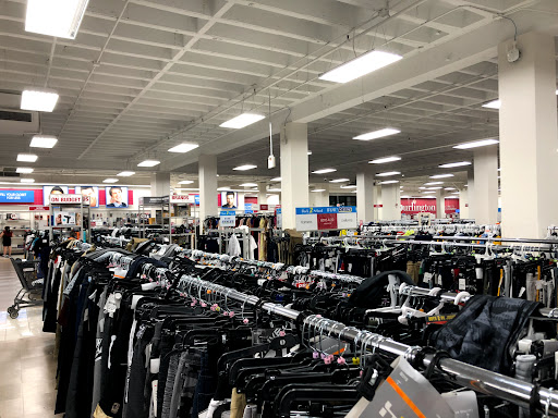 Clothing Store «Burlington Coat Factory», reviews and photos, 6350 Seven Corners Center, Falls Church, VA 22044, USA