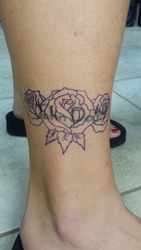 Tattoo Shop «Addicted 2 Tattoos», reviews and photos, 4819 E Busch Blvd #107, Tampa, FL 33617, USA