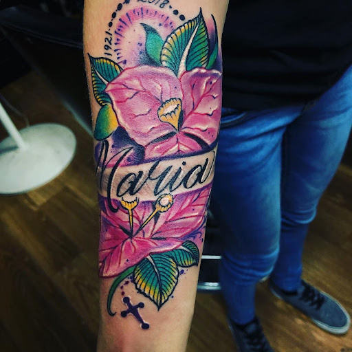 Explore wrist butterfly tattoo ideas, creative tattoo ideas in Uvalde, available at Artistik Kreationz 96