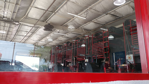 Tire Shop «Discount Tire Store - Hill Country Village, TX», reviews and photos, 15703 San Pedro Ave, Hill Country Village, TX 78232, USA