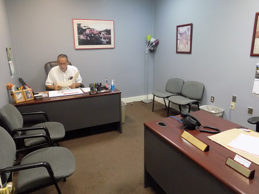 Used Car Dealer «Pre-Owned Car & Truck Liquidation Center», reviews and photos, 1510 S Military Hwy, Chesapeake, VA 23320, USA