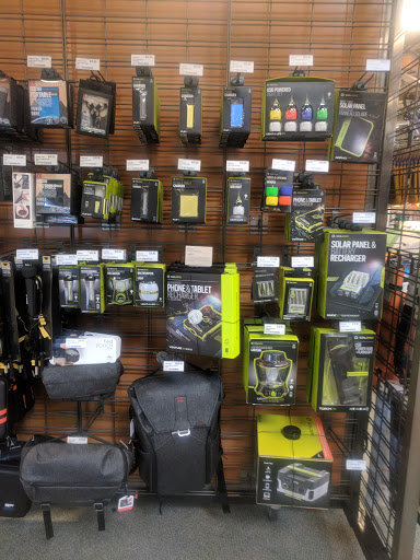 Camping Store «REI», reviews and photos, 1209 E Golf Rd, Schaumburg, IL 60173, USA