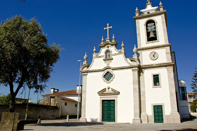 Avaliações doIgreja paroquial de São Pedro Fins em Ermesinde - Igreja