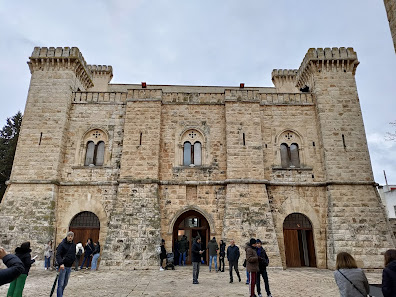 Castello Caracciolo piazza Castello, Sammichele di Bari BA, Italia