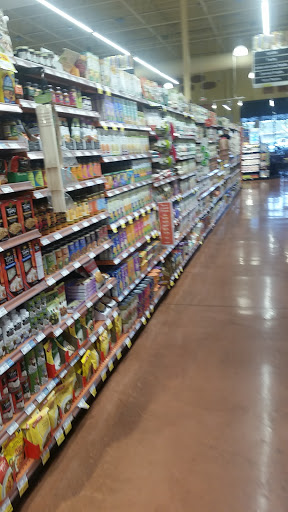 Shopping Mall «Fig Garden Village Shopping Center», reviews and photos, 790 W Shaw Ave, Fresno, CA 93704, USA