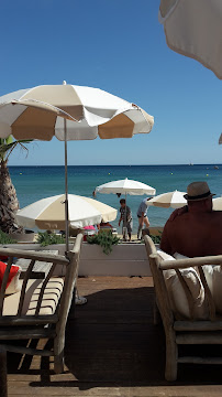 Atmosphère du Restaurant italien Bellini à la plage à Cavalaire-sur-Mer - n°11