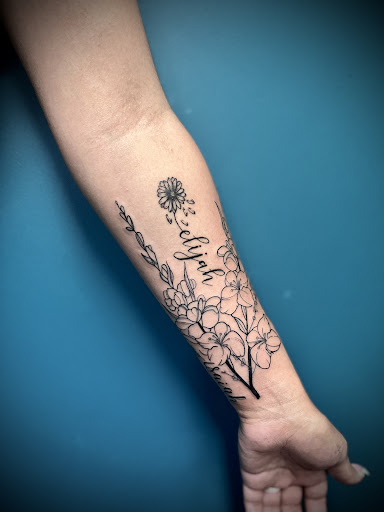 Explore finger tattoo ideas for women, creative tattoo ideas in Tannersville, available at Sacred Ink Studio