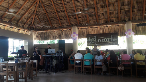 El Anzuelo Beach Restaurant