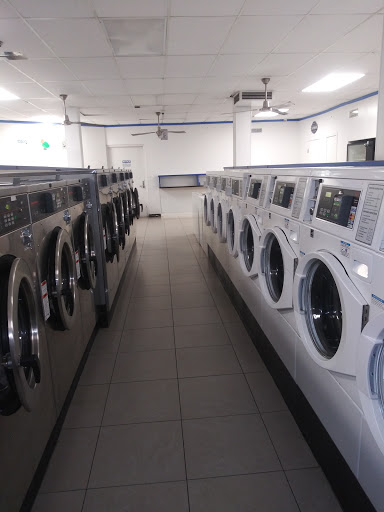 Laundromat «24/7 Laundry», reviews and photos, 11108 Whittier Blvd, Whittier, CA 90606, USA