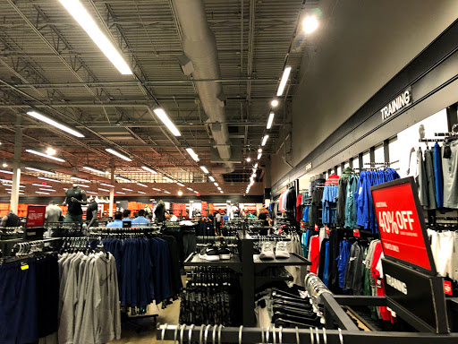 Sporting Goods Store «Nike Factory Store», reviews and photos, 3000 Grapevine Mills Pkwy #611, Grapevine, TX 76051, USA
