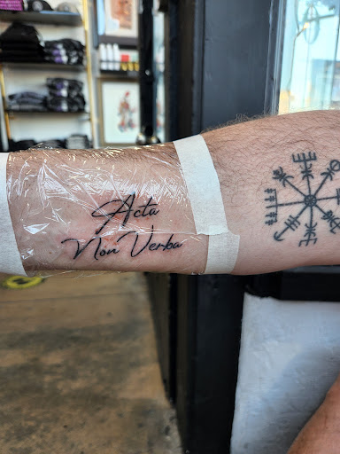 Tattoo Shop «Black Diamond Tattoo», reviews and photos, 412 Lincoln Blvd, Venice, CA 90291, USA