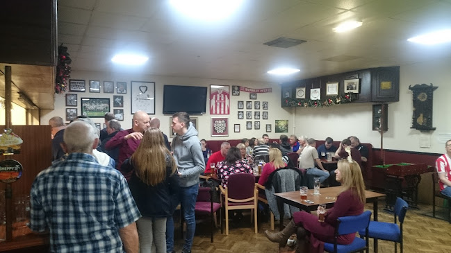 Comments and reviews of Baddeley Green Working Men's Club