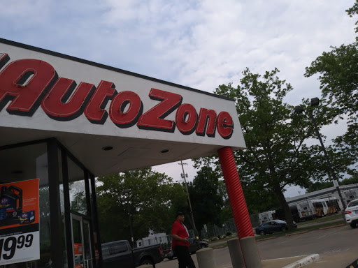 Auto Parts Store «AutoZone», reviews and photos, 606 Riverview Dr, Kalamazoo, MI 49001, USA