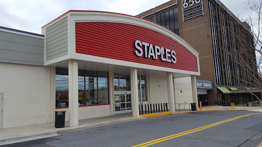 Office Supply Store «Staples», reviews and photos, 660 Quince Orchard Rd, Gaithersburg, MD 20878, USA