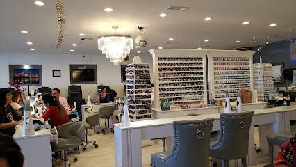 Golden Nails Salon & Spa