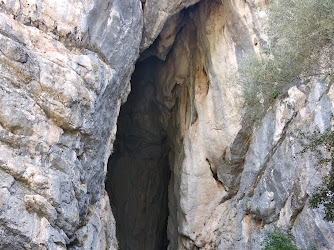 gavur beşiği mağarası