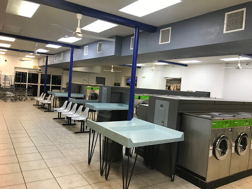 Laundromat «K&M WASH HOUSE Laundromat & Drop-Off Service», reviews and photos, 2829 S Cleveland Ave, Fort Myers, FL 33901, USA