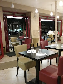 Atmosphère du Restaurant libanais L'Oriental à Paris - n°10
