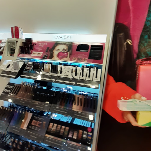 Hair Salon «Ulta Beauty», reviews and photos, 8160 Park Ln #330, Dallas, TX 75231, USA