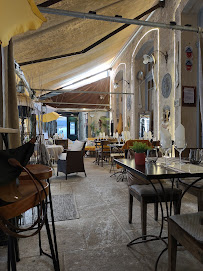 Atmosphère du Restaurant La Cour du Louvre à Avignon - n°15