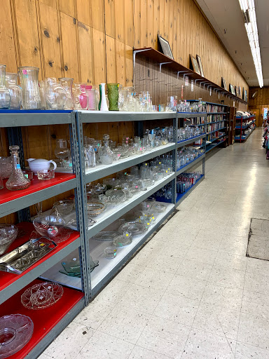 Thrift Store «Thrift Store Outlet», reviews and photos, 107 W Main St, Woodland, CA 95695, USA