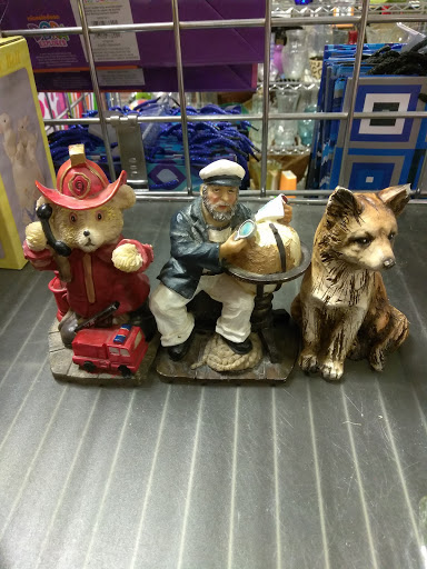 Thrift Store «Goodwill Industries Crystal Lake», reviews and photos, 1016 Central Park Dr, Crystal Lake, IL 60014, USA