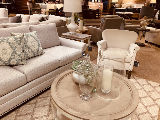 Furniture Store «Bassett Home Furnishings», reviews and photos, 2233 Bel-Red Rd, Redmond, WA 98052, USA